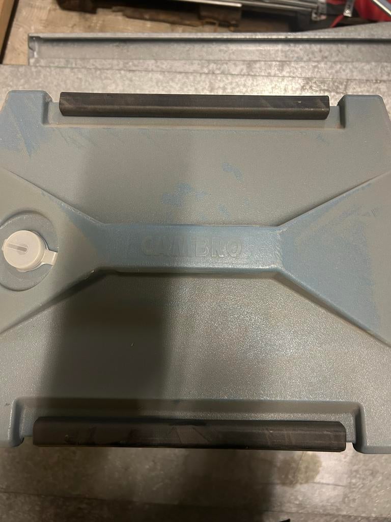 Cambro Drankdispenser - 10,4 liter - Geïsoleerd, Ophalen, Zo goed als nieuw