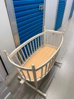 Mooi oud wiegje, Kinderen en Baby's, Babywiegjes en Ledikanten, Ophalen, Wieg