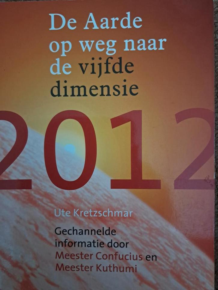 2012 De aarde op weg naar de vijfde dimensie, Boeken, Esoterie en Spiritualiteit, Zo goed als nieuw, Achtergrond en Informatie