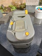 Thetford T200 toilet tank, Ophalen