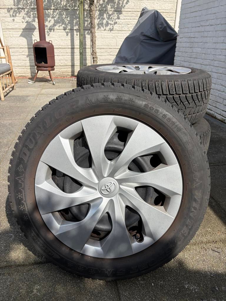Winterbanden + stalen velg 205/55R16 91H, Auto-onderdelen, Banden en Velgen, Ophalen, Gebruikt, 16 inch, Banden en Velgen