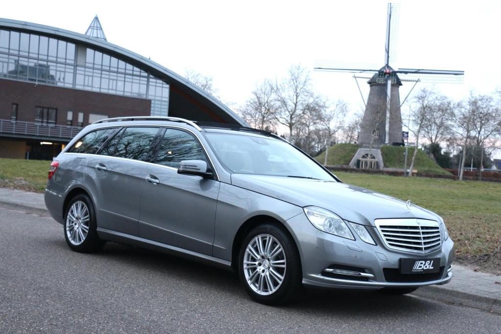 Mercedes-Benz E-klasse Estate 350 CGI 3.5 V6 4-Matic 7G-Tron, Auto's, Mercedes-Benz, Automaat, Euro 5, Gebruikt, Zwart