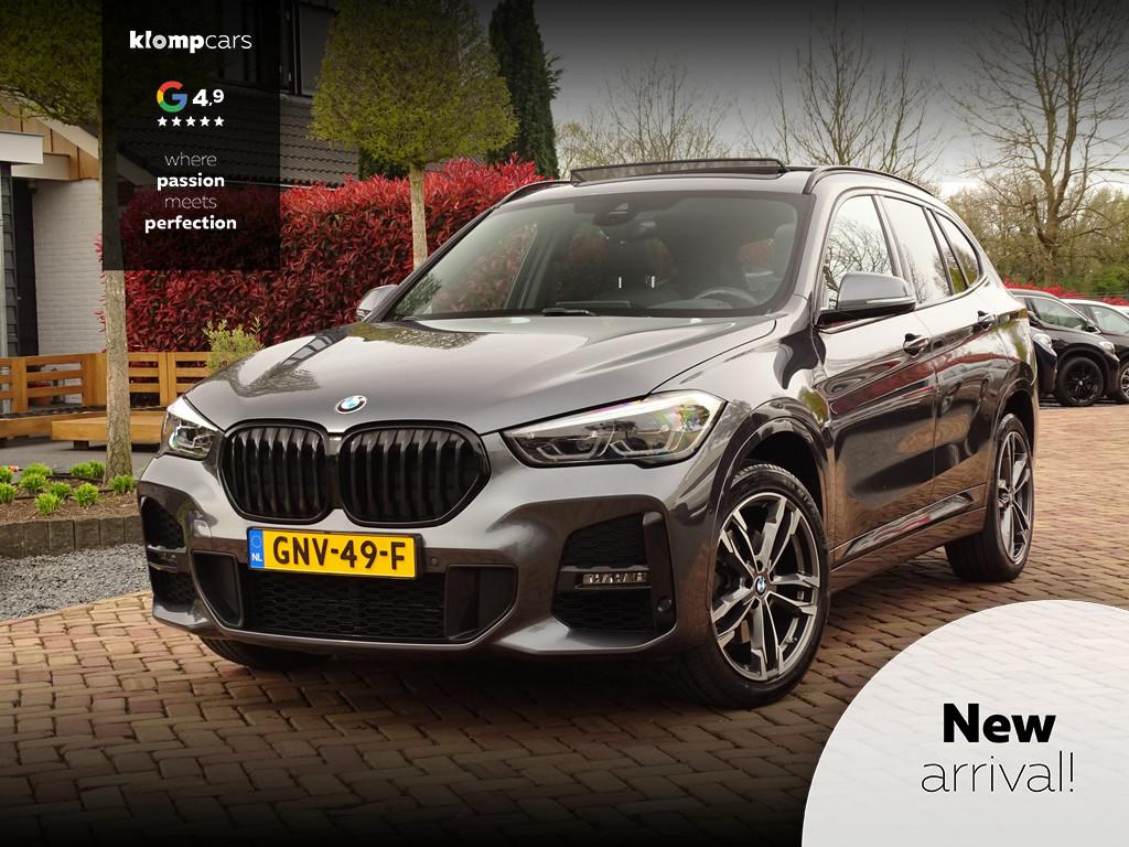 BMW X1 xDrive20i M-Sport | 4WD | Head-up | 19inch! | Keyless, 1998 cc, Gebruikt, Lichtsensor, Leder