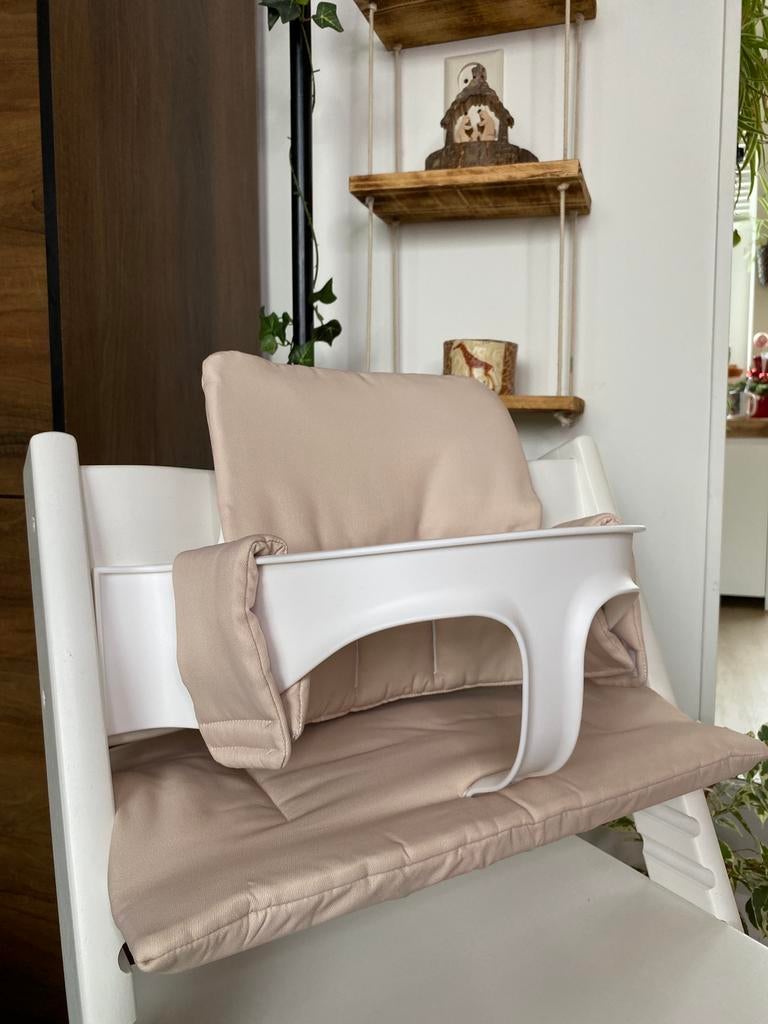 Beige kussenset voor kinderstoel stokke tripp trapp, Kinderen en Baby's, Kinderstoelen, Ophalen of Verzenden, Nieuw, Meegroeistoel