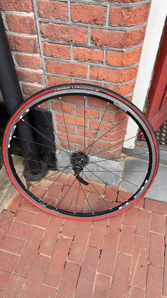 Shimano achterwiel met band, Fietsen en Brommers, Fietsonderdelen, Gebruikt, Aluminium, Racefiets, Ophalen
