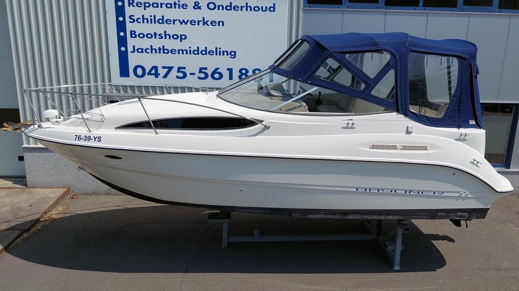 Bayliner 265 (bj 2003), Gebruikt, 6 meter of meer, 200 pk of meer, Polyester