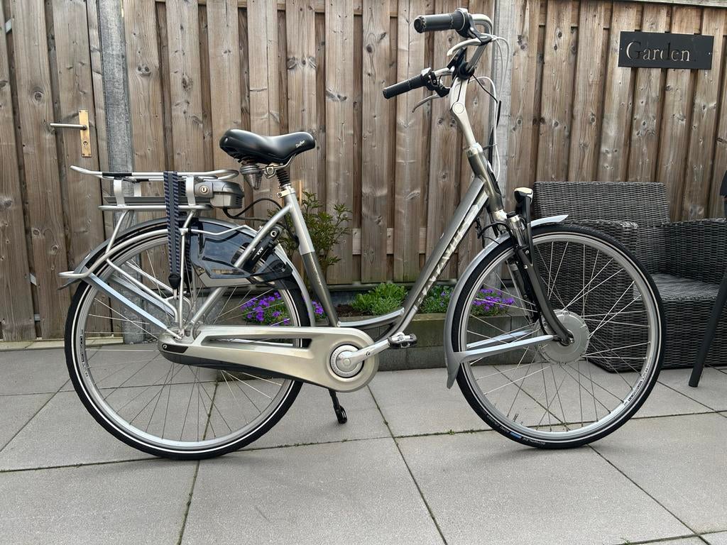 Batavus Monaco E-Go - Zo goed als nieuwe E-Bike met garantie, Batavus, Ophalen of Verzenden, Zo goed als nieuw, 50 km per accu of meer