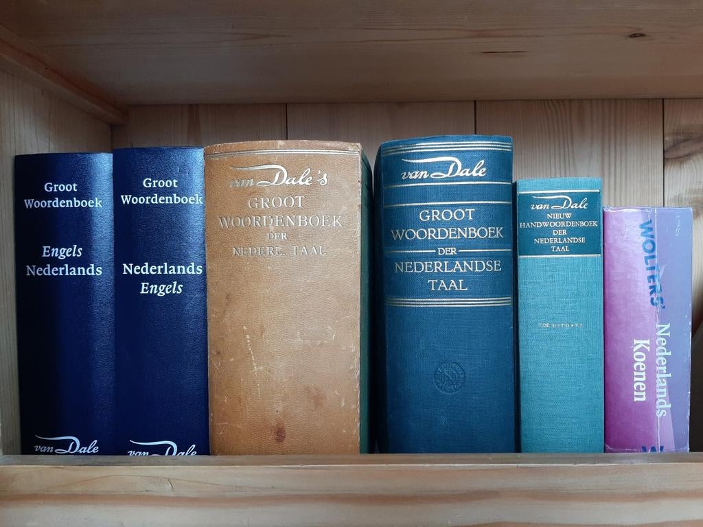 Diverse Woordenboeken: Van Dale, Wolters, Koenen, Ophalen