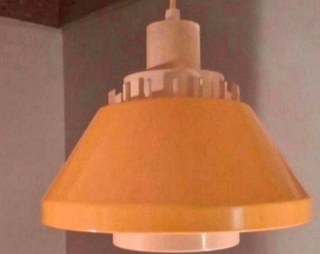 Lyskaer Belysning gele vintage hanglamp. Model 854. Dk., Huis en Inrichting, Lampen | Hanglampen, Ophalen of Verzenden, Kunststof