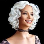 Pruik kort wit krullend haar met mooi vol volume, Verzenden, Nieuw, Pruik of Haarverlenging