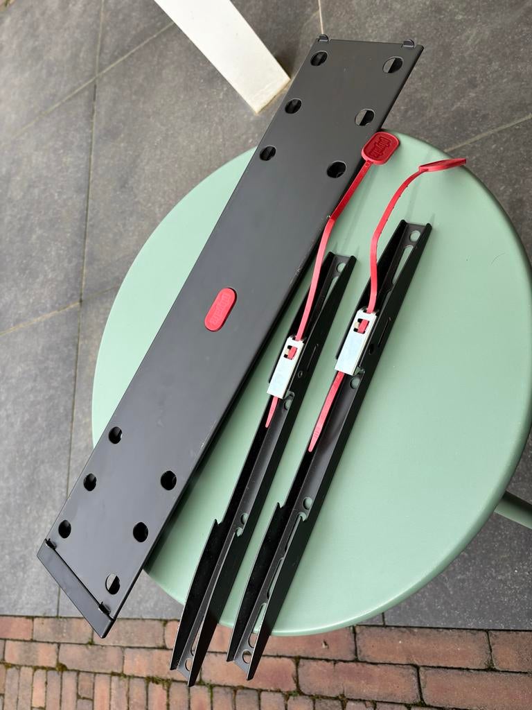 Vogels TV beugel PHW100M Zwart, Ophalen of Verzenden, Zo goed als nieuw