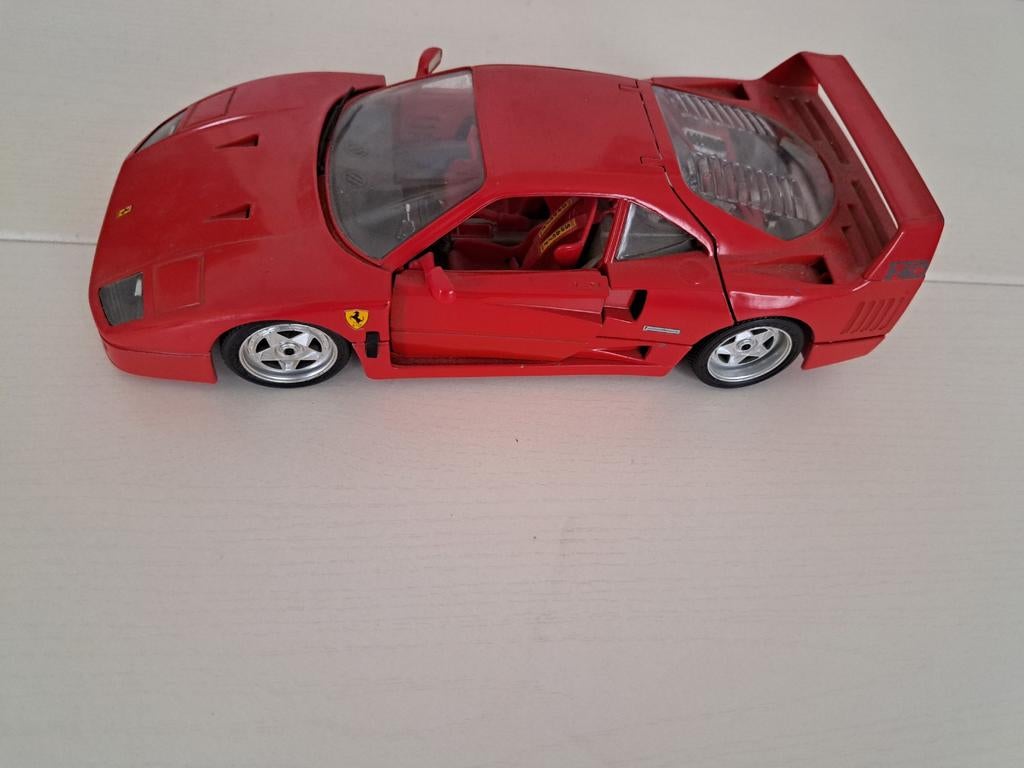 ferrari f40 1:18, Ophalen, Zo goed als nieuw, Bburago