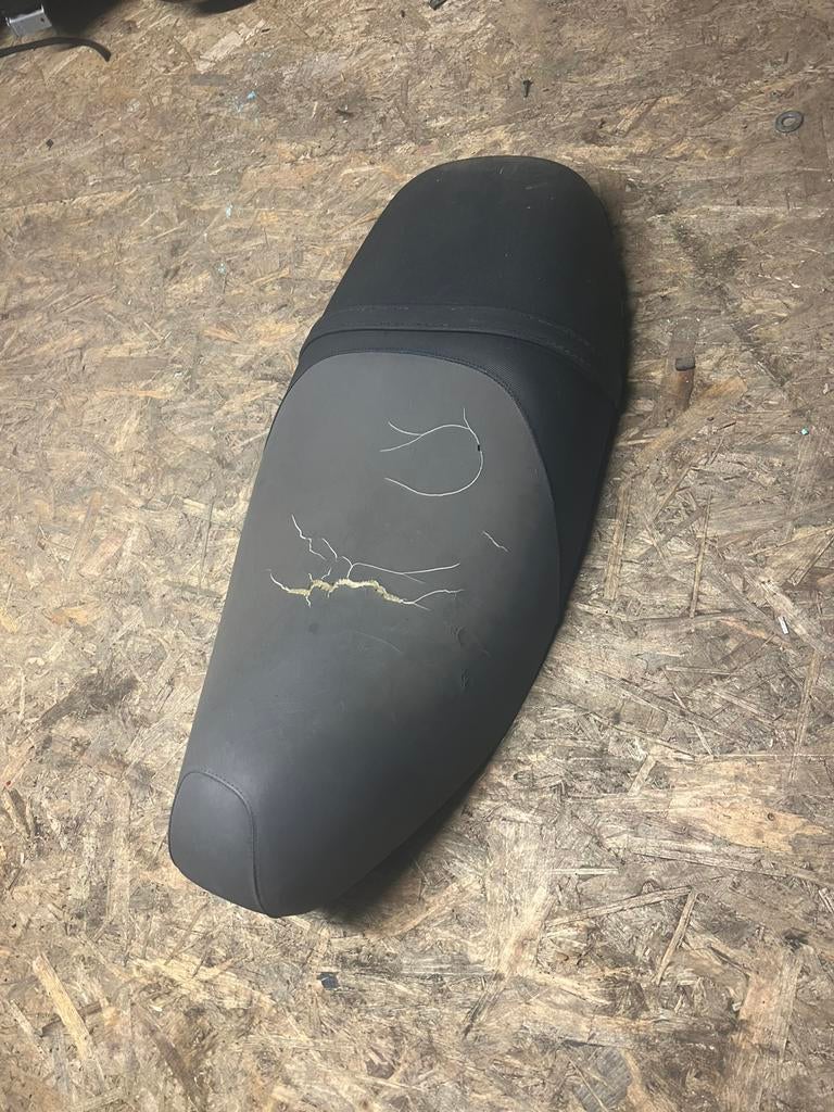 Skipper lx st 125 zadel buddy seat. Past ook op runner, Ophalen of Verzenden