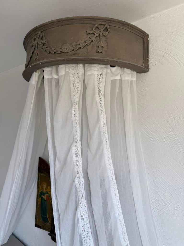 Mooie bedhemel met gordijnen, Ophalen, Zo goed als nieuw