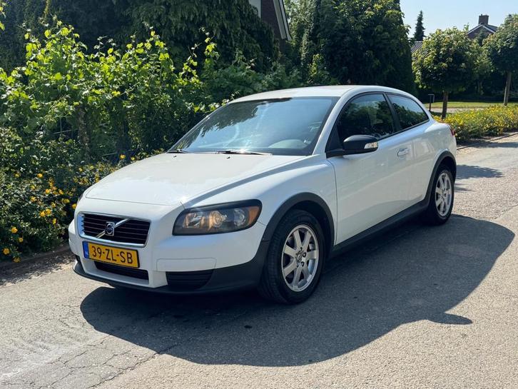 Volvo C30 1.6D AIRCO / CRUISE / APK 11-2026 / TREKHAAK, Auto's, Volvo, Bedrijf, Te koop, C30, ABS, Airbags, Airconditioning, Boordcomputer