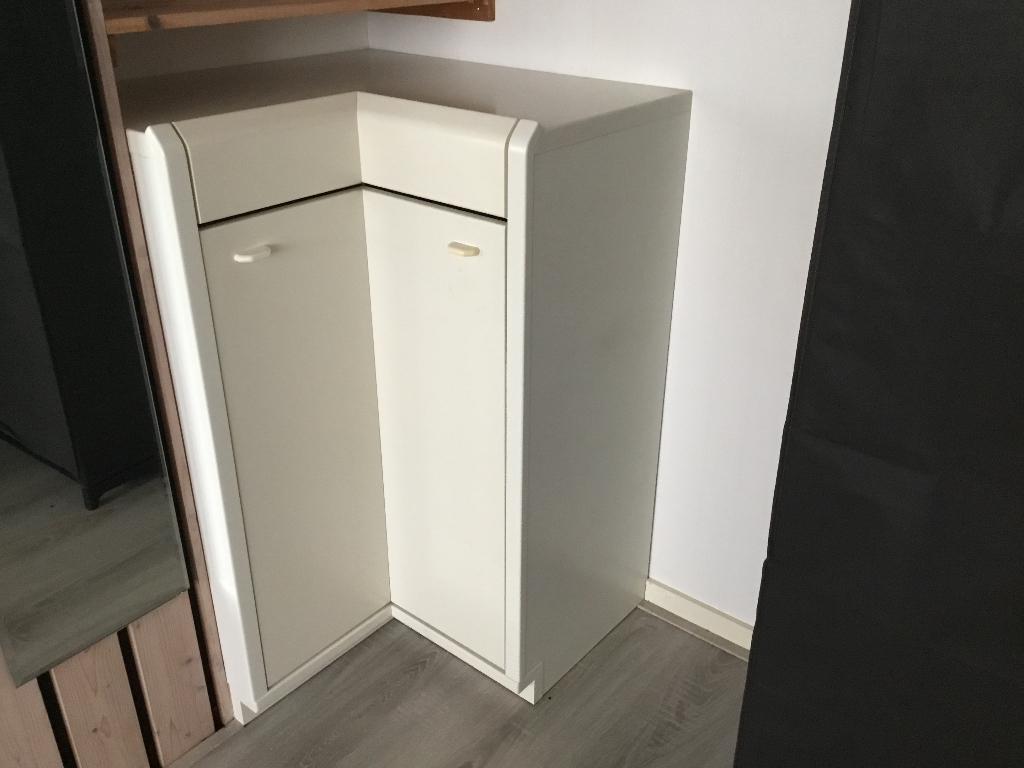 Hoekkastje wit, Ophalen, 50 tot 100 cm, Zo goed als nieuw, Minder dan 100 cm