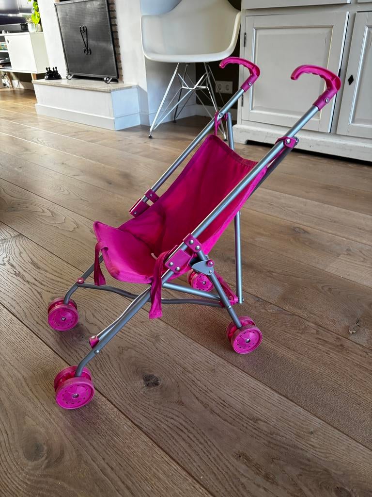 Roze poppenwagen - ideaal voor kleine poppenmoeders, Ophalen of Verzenden, Gebruikt, Meisje