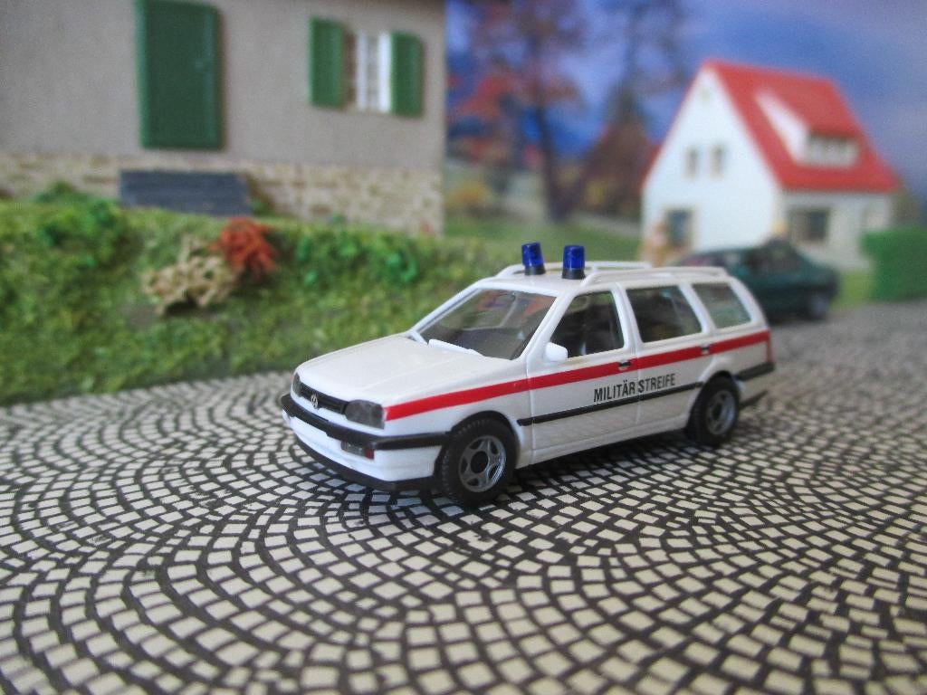 VW Golf 3 Variant - Herpa Militär Streife Oostenrijk, Ophalen of Verzenden, Zo goed als nieuw, Auto, Herpa