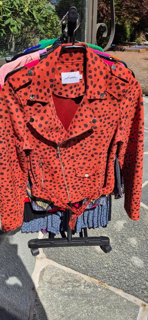 Ambika jasje met luipaardprint, maat S, nieuw, Nieuw, Oranje, Ophalen of Verzenden, Maat 36 (S)