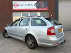 Skoda Octavia Combi 1.6 TDI Ambition Business Line / Navi /, Auto's, Skoda, Euro 5, Gebruikt, 4 cilinders, Origineel Nederlands