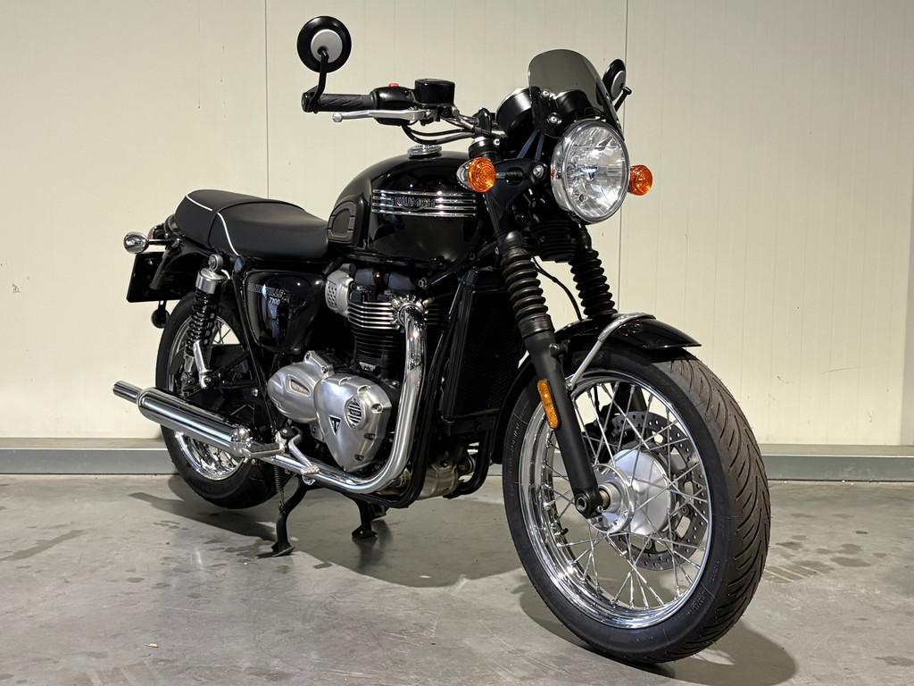 Triumph Bonneville T100 | Dealer onderhouden, Triumph Motorcycles Benelux, Chopper, Bedrijf, 900 cc