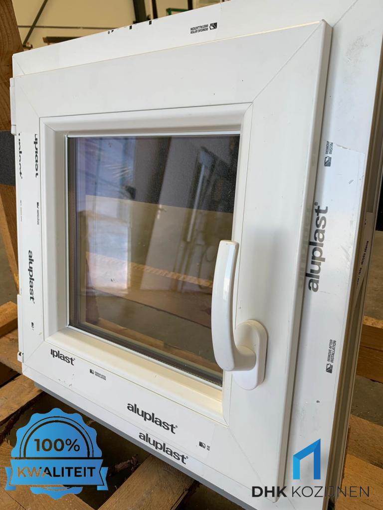 Kunststof Kozijn Draaikiep 500x500 Direct Leverbaar, Doe-het-zelf en Verbouw, Kozijnen en Schuifpuien, Niet ingevuld, Kunststof