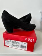 Zgan zwart suede pumps Høgl mt. 44, Ophalen of Verzenden, Zo goed als nieuw, Zwart