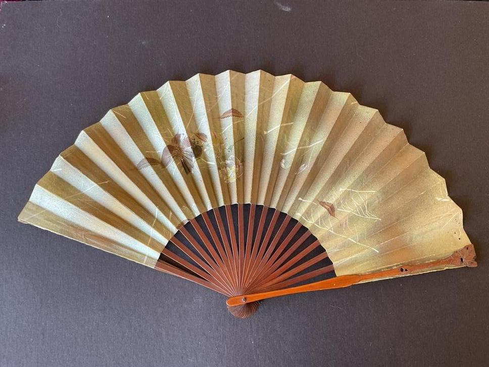 Antieke papieren Japanse waaier handbeschilderd, Antiek en Kunst, Verzenden