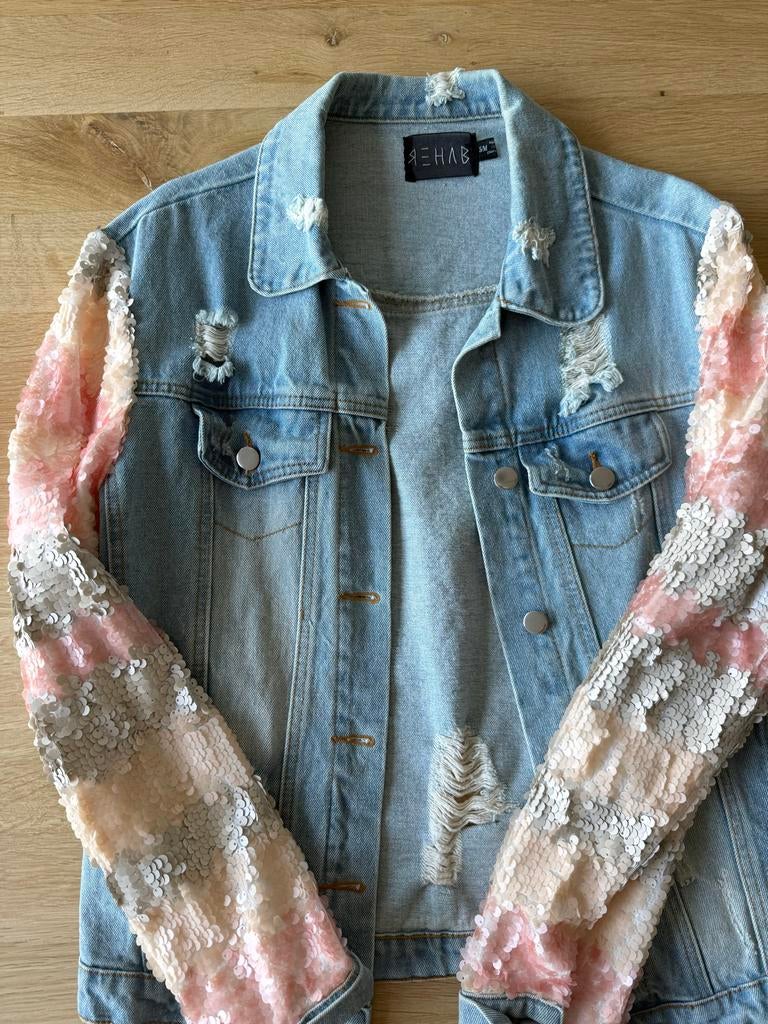 Denim jasje met pailletten mouwen, Ophalen of Verzenden, Zo goed als nieuw, Maat 36 (S), Blauw