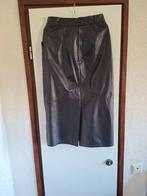 zwarte leren rok lengte over de knie, Kleding | Dames, Overige Dameskleding, Ophalen of Verzenden, Zo goed als nieuw