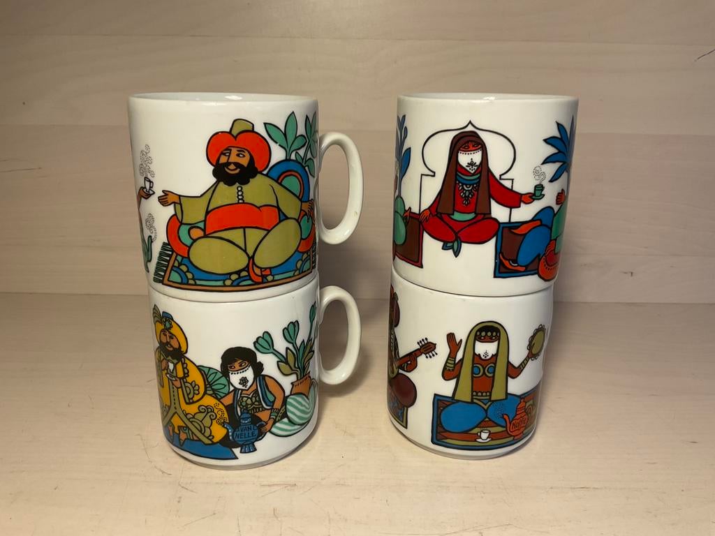 Vier vintage Van Nelle bekers 1001 Nacht Arabische nachten, Ophalen of Verzenden, Overige stijlen, Kop(pen) en/of Schotel(s), Glas
