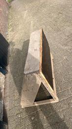 drie treden trap 63 hoog 86 breed 56 diep, Ophalen, Zo goed als nieuw, Rechthoekig, Hout