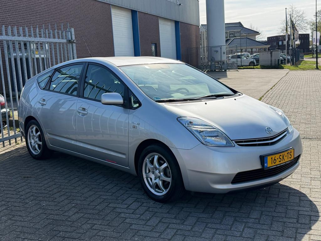 Toyota Prius 1.5 VVT-i Comfort Hybrid AUTOMAAT! NL AUTO NAP, Gebruikt, Zwart, 4 cilinders, 23 km/l