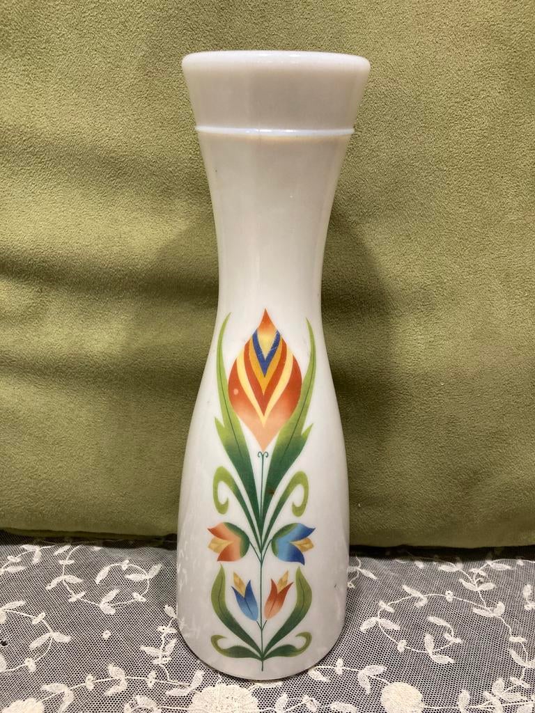 Vintage vaasje van melkglas (270224), Gebruikt, Overige kleuren, Ophalen of Verzenden, Glas