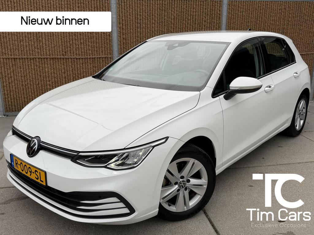 Volkswagen Golf 1.0 TSI Life Business Stoel- en stuurverwarm, Auto's, Volkswagen, Voorwielaandrijving, Gebruikt, Euro 6, 620 kg