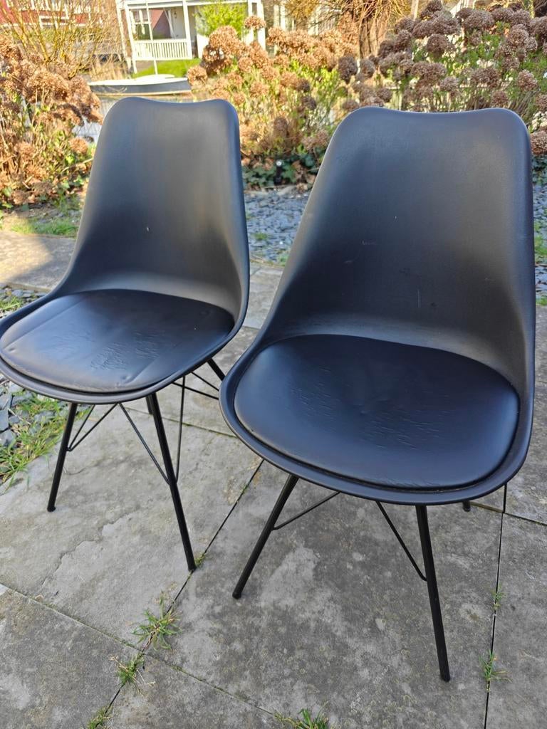 Twee zwarte moderne eetkamerstoelen, Huis en Inrichting, Stoelen, Ophalen, Gebruikt, Twee, Zwart