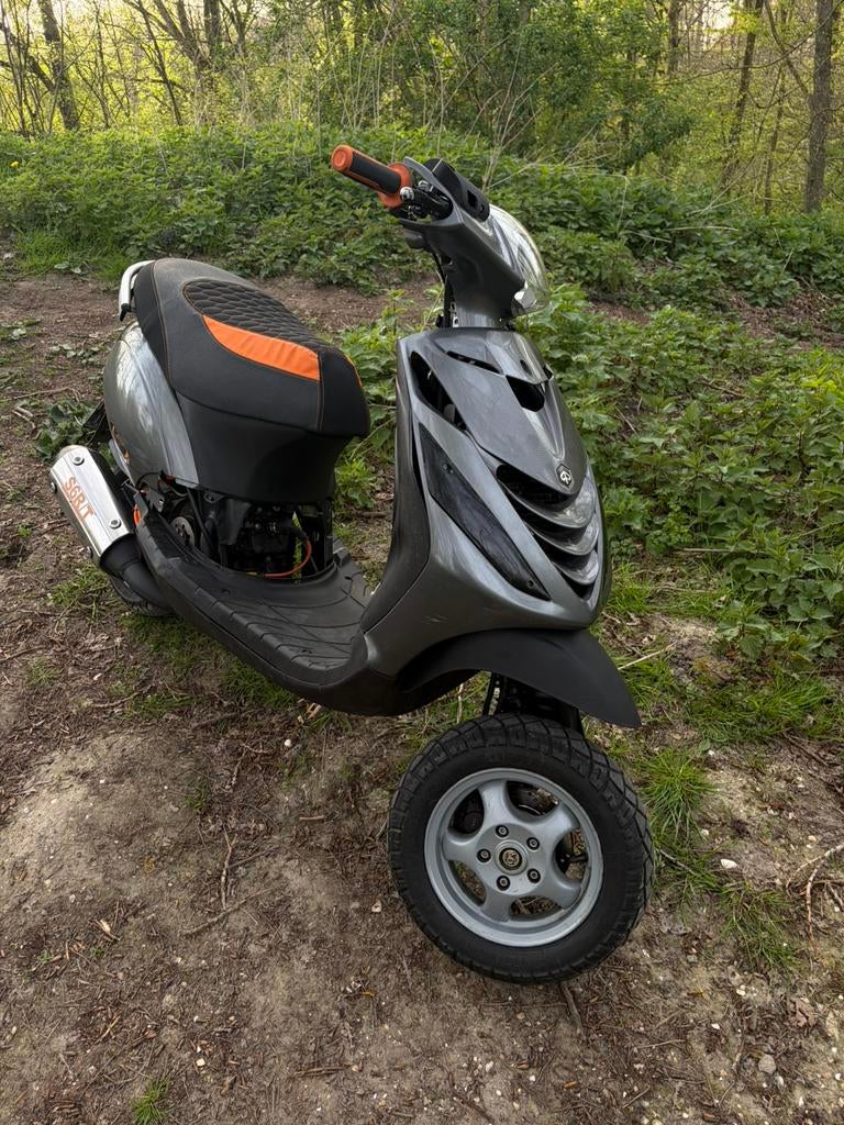 Piaggio zip 150cc op brom, Ophalen, Tweetakt, Overige modellen, Zo goed als nieuw