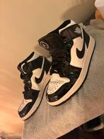 Air Jordan 1 Mid SE All-Star Carbon Fiber - Maat 38, Ophalen of Verzenden, Zo goed als nieuw, Zwart, Sneakers of Gympen