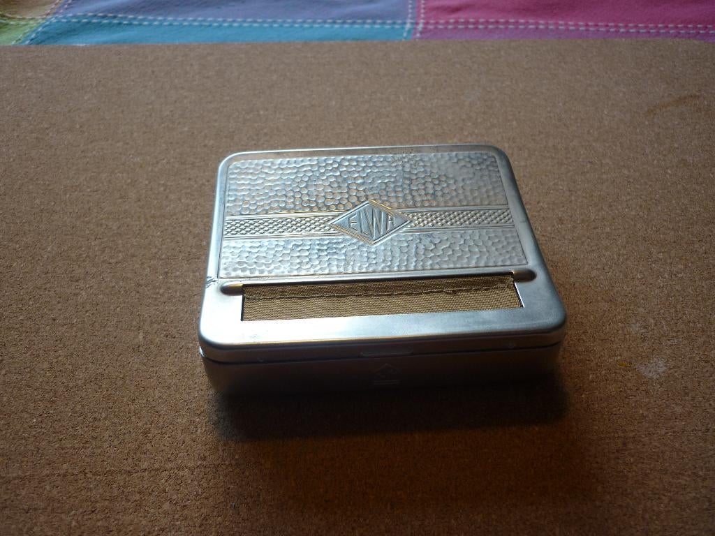 Vintage ELWA - sigarettenroller uit de jaren '50, Ophalen of Verzenden, Zo goed als nieuw, Tabaksdoos of Verpakking