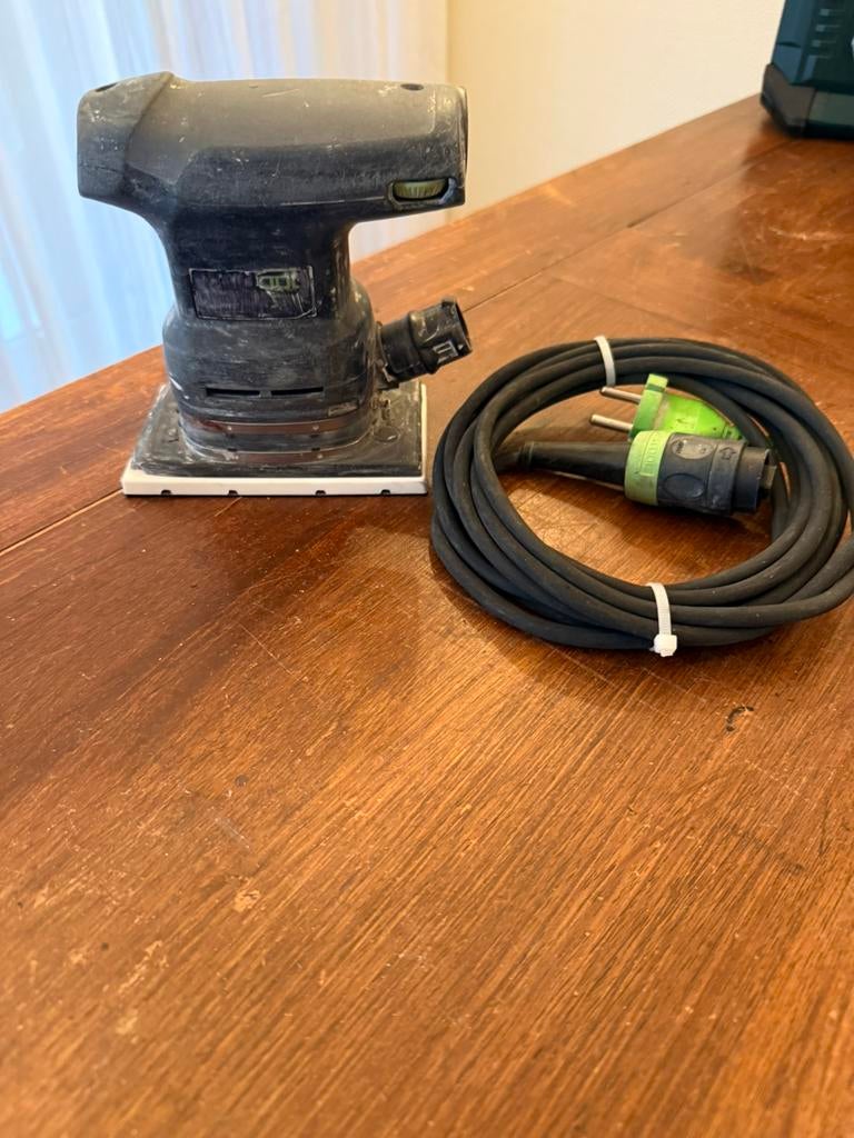 Te koop festool RTS 400 REQ, Ophalen of Verzenden, Gebruikt, Minder dan 600 watt, Vlakschuurmachine