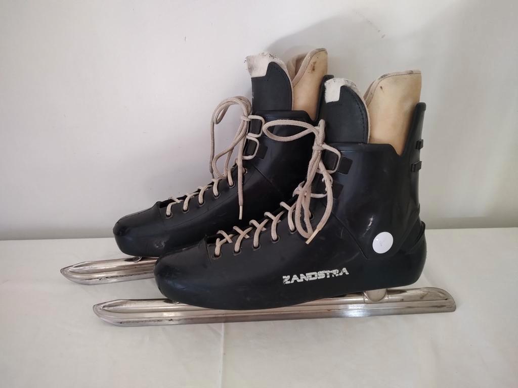 S617 Combinoren Zandstra maat 44. geslepen, Sport en Fitness, Schaatsen, Combinoren, Zandstra, Ophalen of Verzenden, Joure