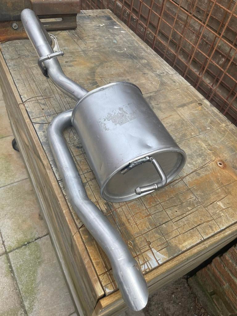 Toyota yaris einddemper, Ophalen, Nieuw, Toyota