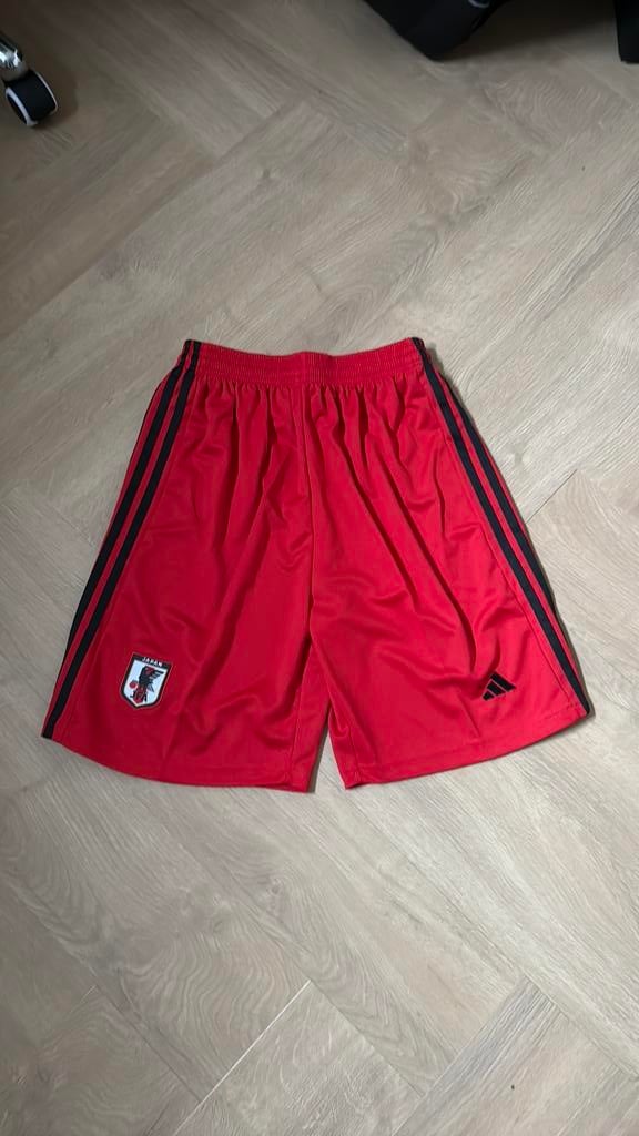 Als nieuw: Adidas voetbalbroekje Japan maat L, Maat L, Ophalen of Verzenden, Zo goed als nieuw, Broek