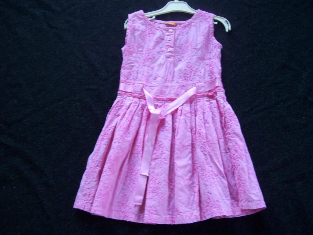 roze broderie jurkje mt 92, Kinderen en Baby's, Kinderkleding | Maat 92, Meisje, Ophalen of Verzenden, Zo goed als nieuw, Jurk of Rok