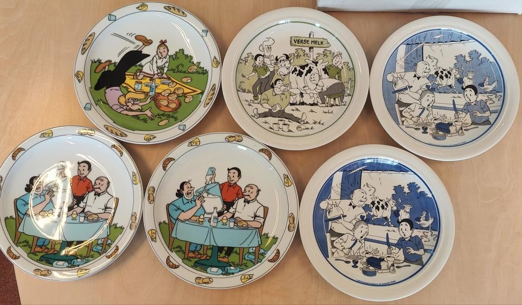 Prachtige Set Suske en Wiske Borden - AH 1990 & Eschenbach, Verzamelen, Stripfiguren, Ophalen of Verzenden, Suske en Wiske, Gebruiksvoorwerp