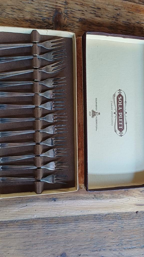 Vintage Sola Pleet gebaksvorkjes in originele doos, Antiek en Kunst, Ophalen of Verzenden