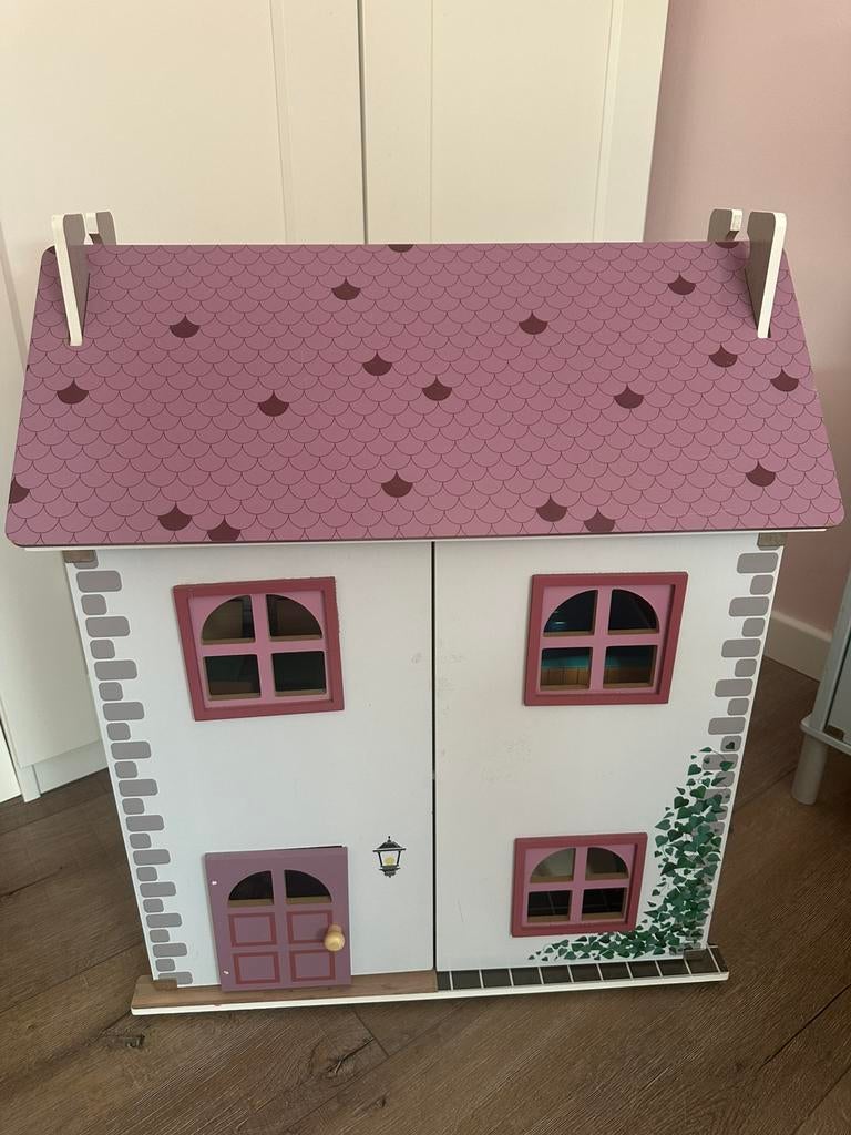 Playtive poppenhuis met meubels en poppetjes, Ophalen, Poppenhuis