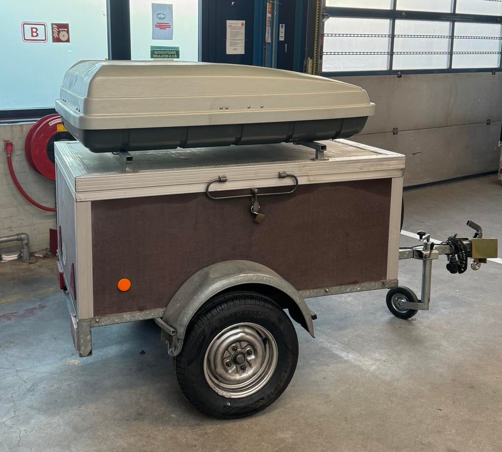 Bagagewagen / dakkoffer ** TE HUUR **