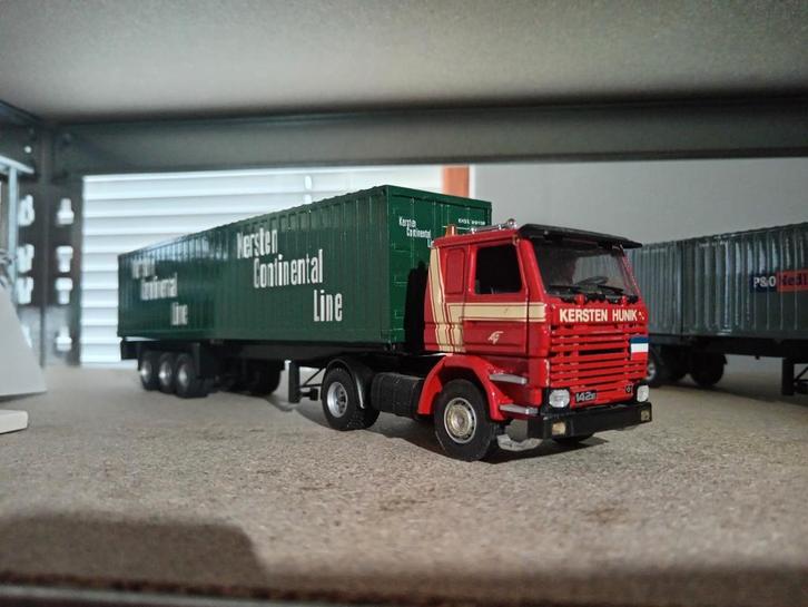 Scania 143 containeroplegger Kersten Tekno, Hobby en Vrije tijd, Modelauto's | 1:50, Nieuw, Bus of Vrachtwagen, Tekno, Ophalen of Verzenden