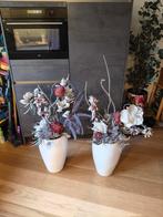 2 Witte/crème potten met kunstbloemen, Ophalen of Verzenden, Zo goed als nieuw